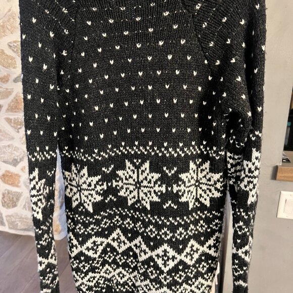 Roots Sweater Dress - Picture 2 of 3